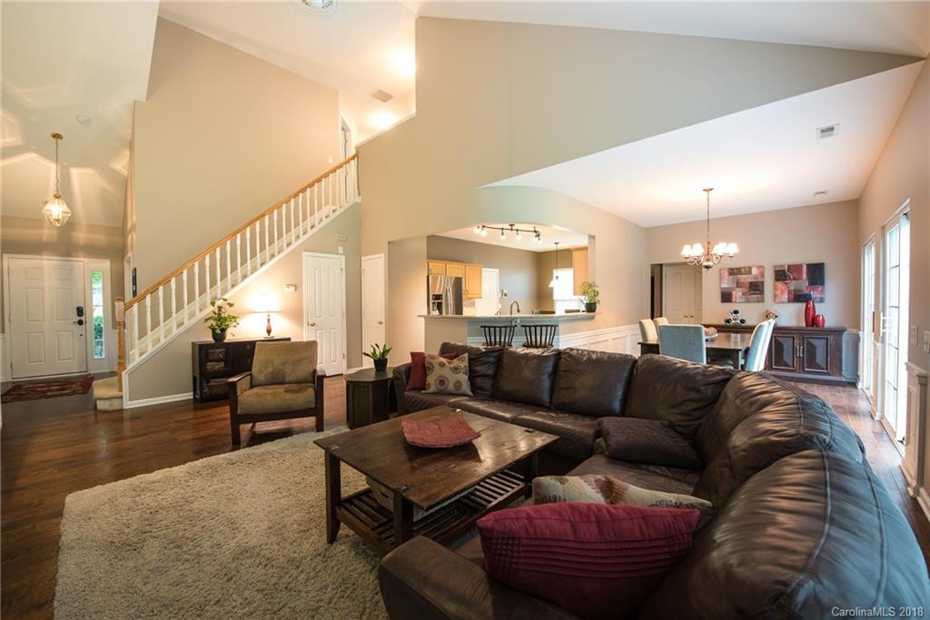 18021 Bluff Inlet Road Cornelius, NC 28031 - Photo 3 of 23 Gallery Image 3