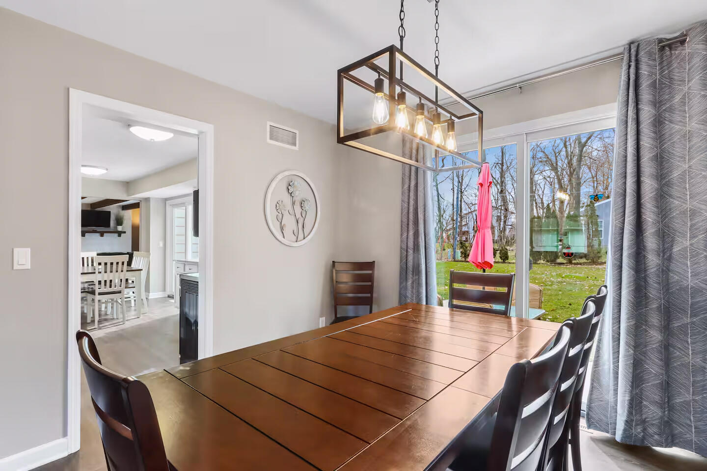 1800 Miller Road Lake Geneva, WI 53147 - Photo 11 of 29 Dining Room