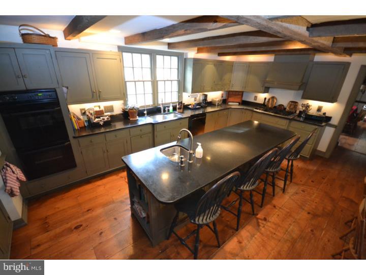 47 Stathems Neck Road Greenwich, NJ 08323 - Photo 2 of 25 Kitchen