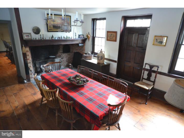 47 Stathems Neck Road Greenwich, NJ 08323 - Photo 5 of 25 Dining Room