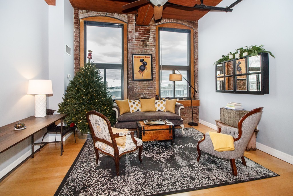 320 West 2nd Street, Unit 412 Boston, MA 02127 - Photo 10 of 16 a balcony with chairs and a table