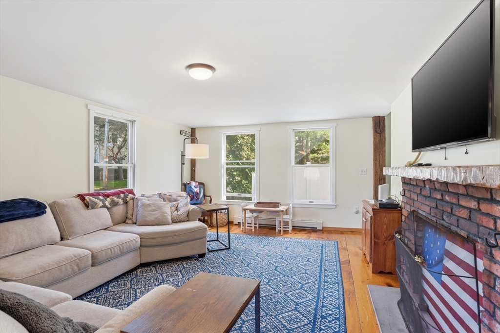 397 Concord Road Bedford, MA 01730 - Photo 16 of 41