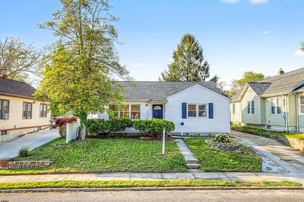 $375,000 | 244 East Wyoming Avenue, Absecon, NJ 08201