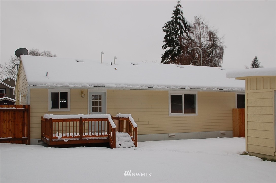 2812 Northeast 12th Street Renton, WA 98056 - Photo 17 of 24 Gallery Image 17