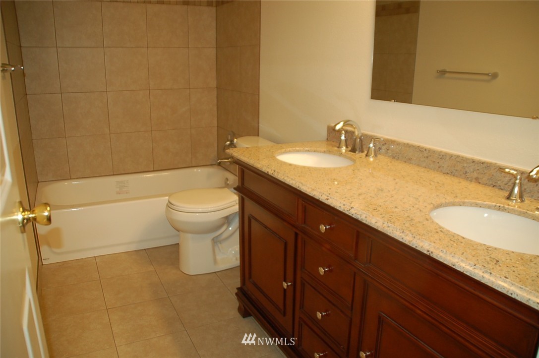 2812 Northeast 12th Street Renton, WA 98056 - Photo 21 of 24 Gallery Image 21