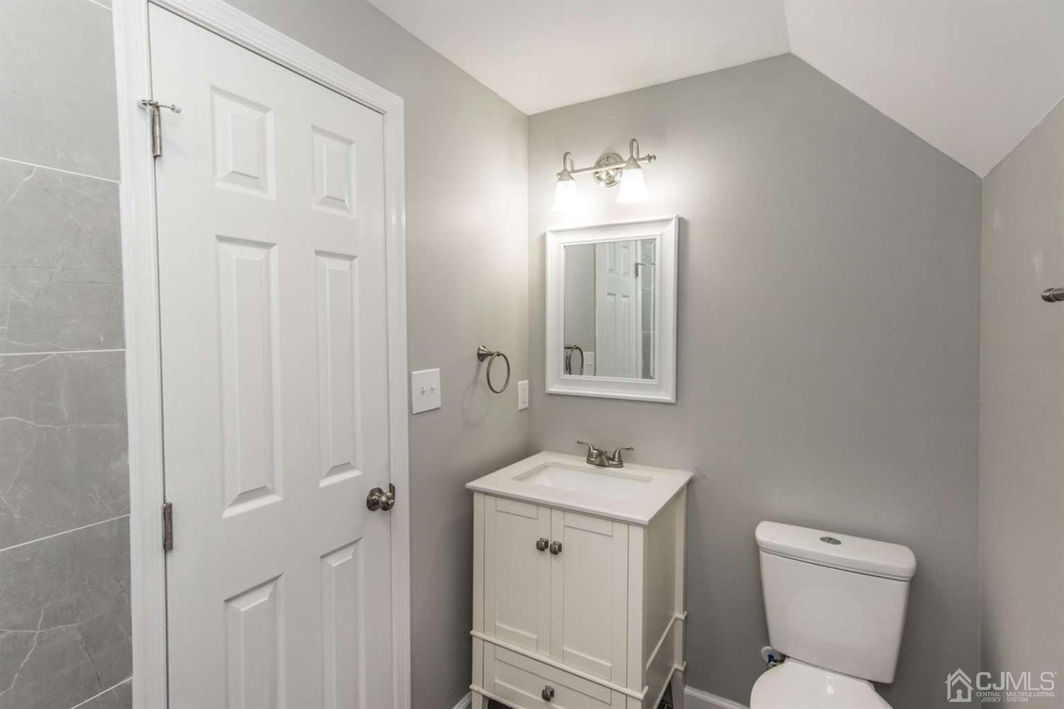 808 Curie Road North Brunswick, NJ 08902 - Photo 14 of 18