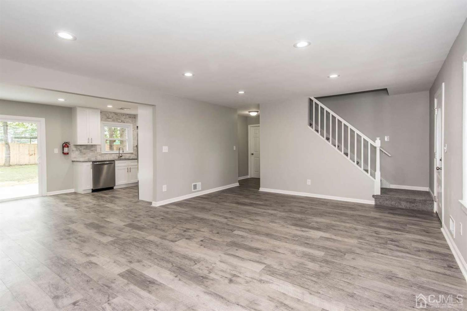 808 Curie Road North Brunswick, NJ 08902 - Photo 3 of 18