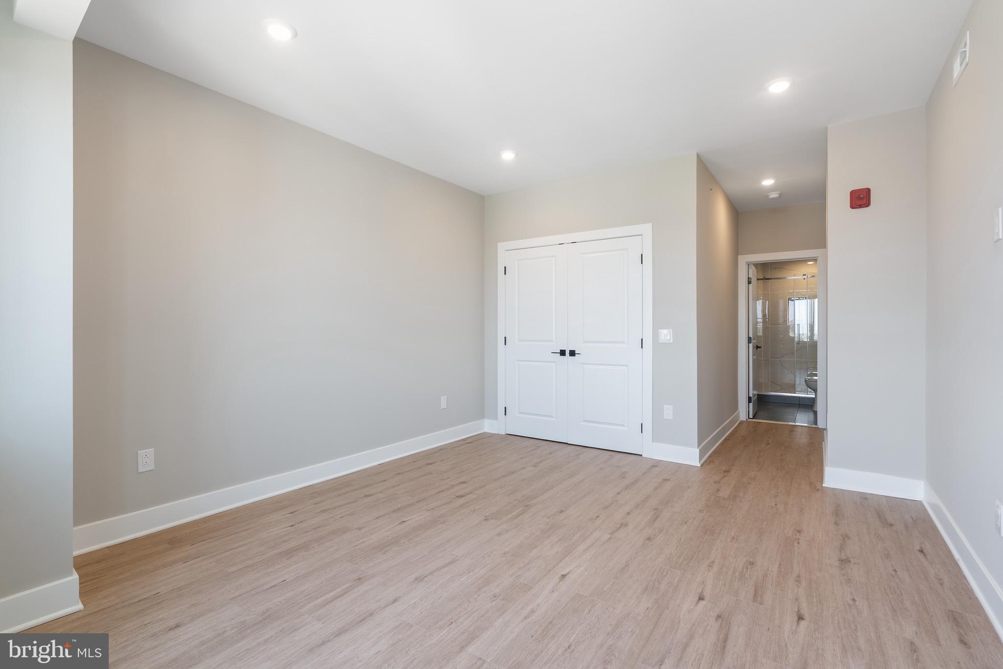 408-10 North Front Street, Unit 7 Philadelphia, PA 19123 - Photo 19 of 23
