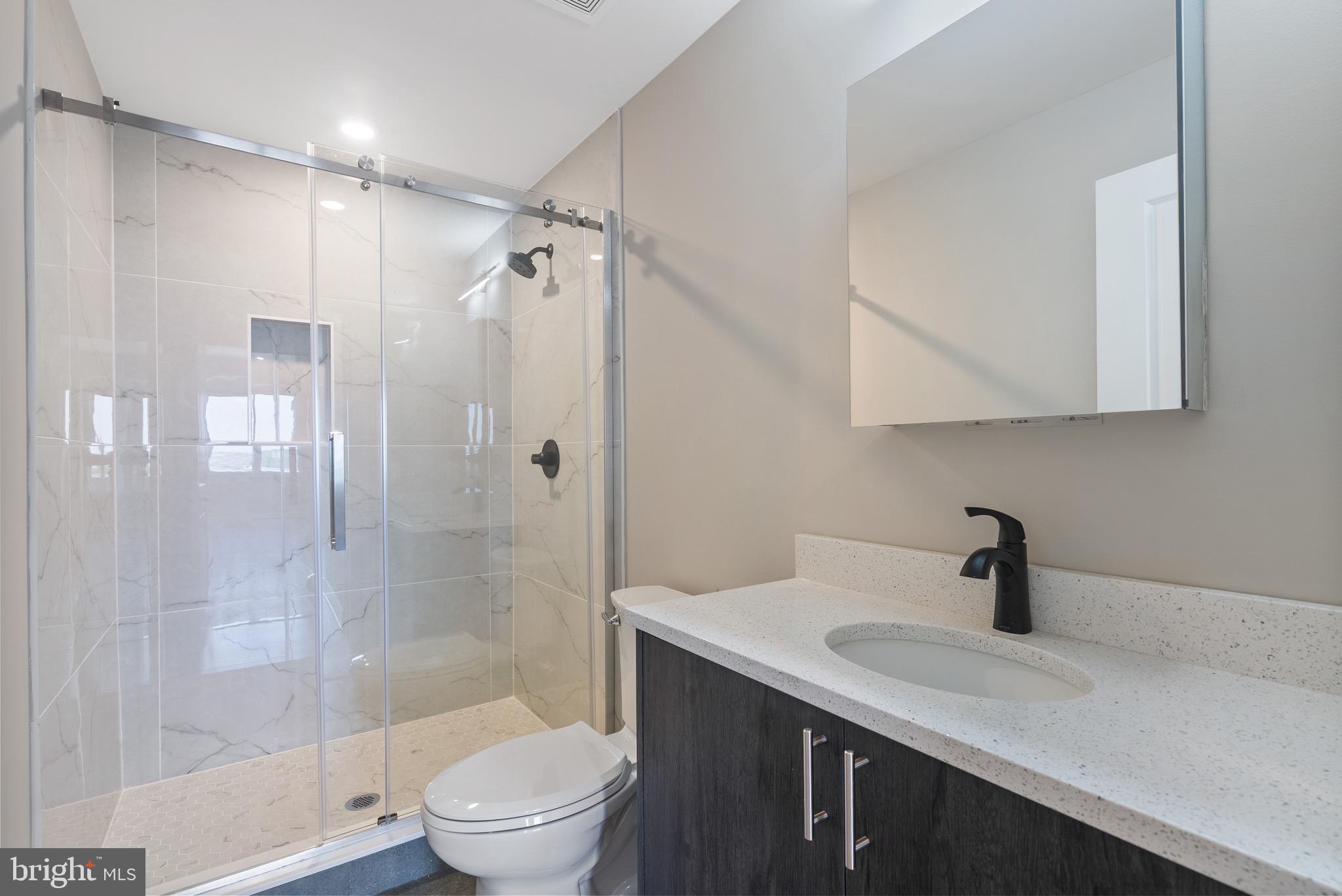 408-10 North Front Street, Unit 7 Philadelphia, PA 19123 - Photo 20 of 23