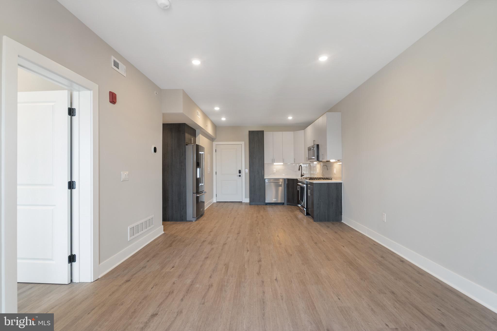 408-10 North Front Street, Unit 7 Philadelphia, PA 19123 - Photo 8 of 23