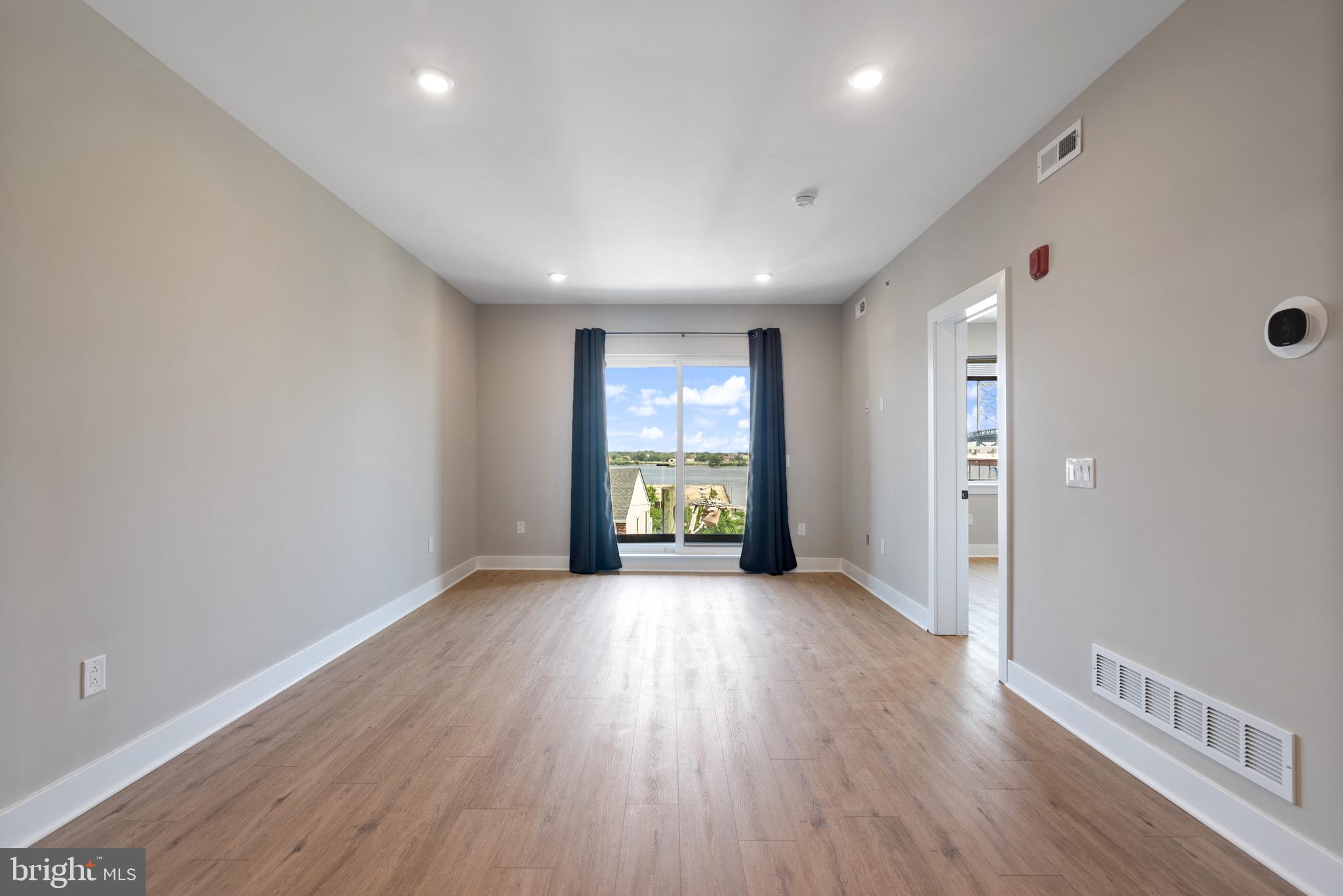 408-10 North Front Street, Unit 7 Philadelphia, PA 19123 - Photo 9 of 23