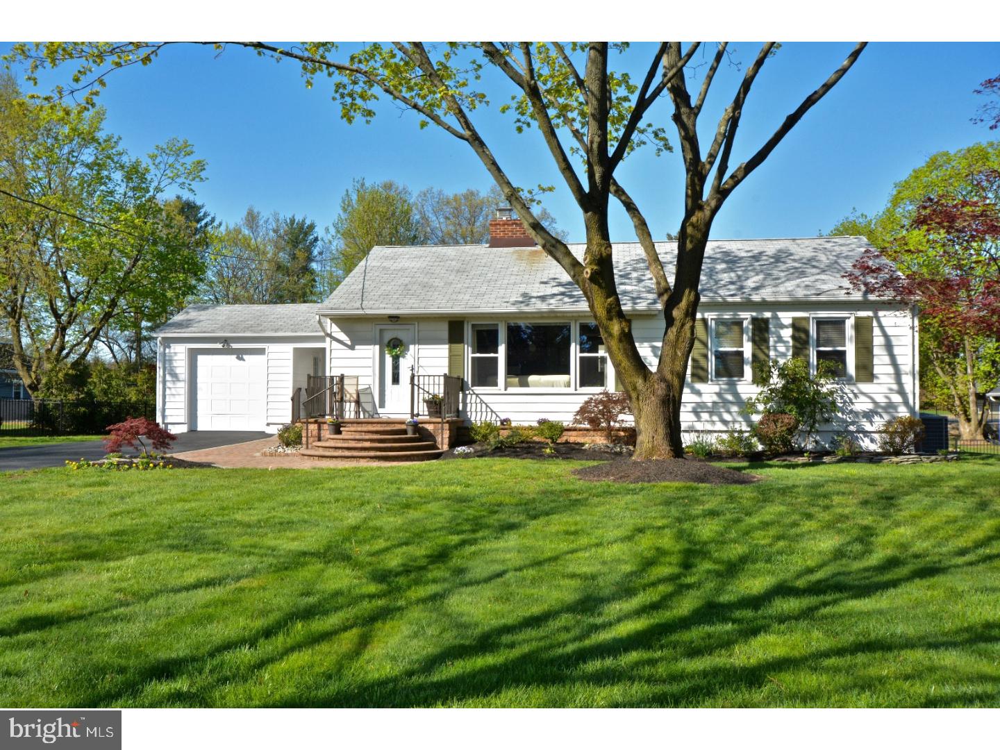 384 South Post Road Princeton Junction, NJ 08550 - Photo 1 of 25 Exterior Front