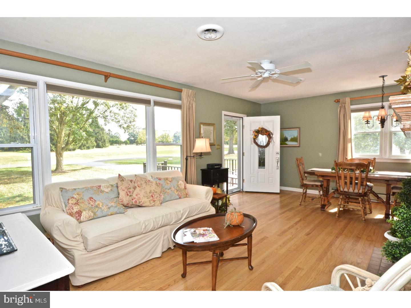 384 South Post Road Princeton Junction, NJ 08550 - Photo 4 of 25 Living Room
