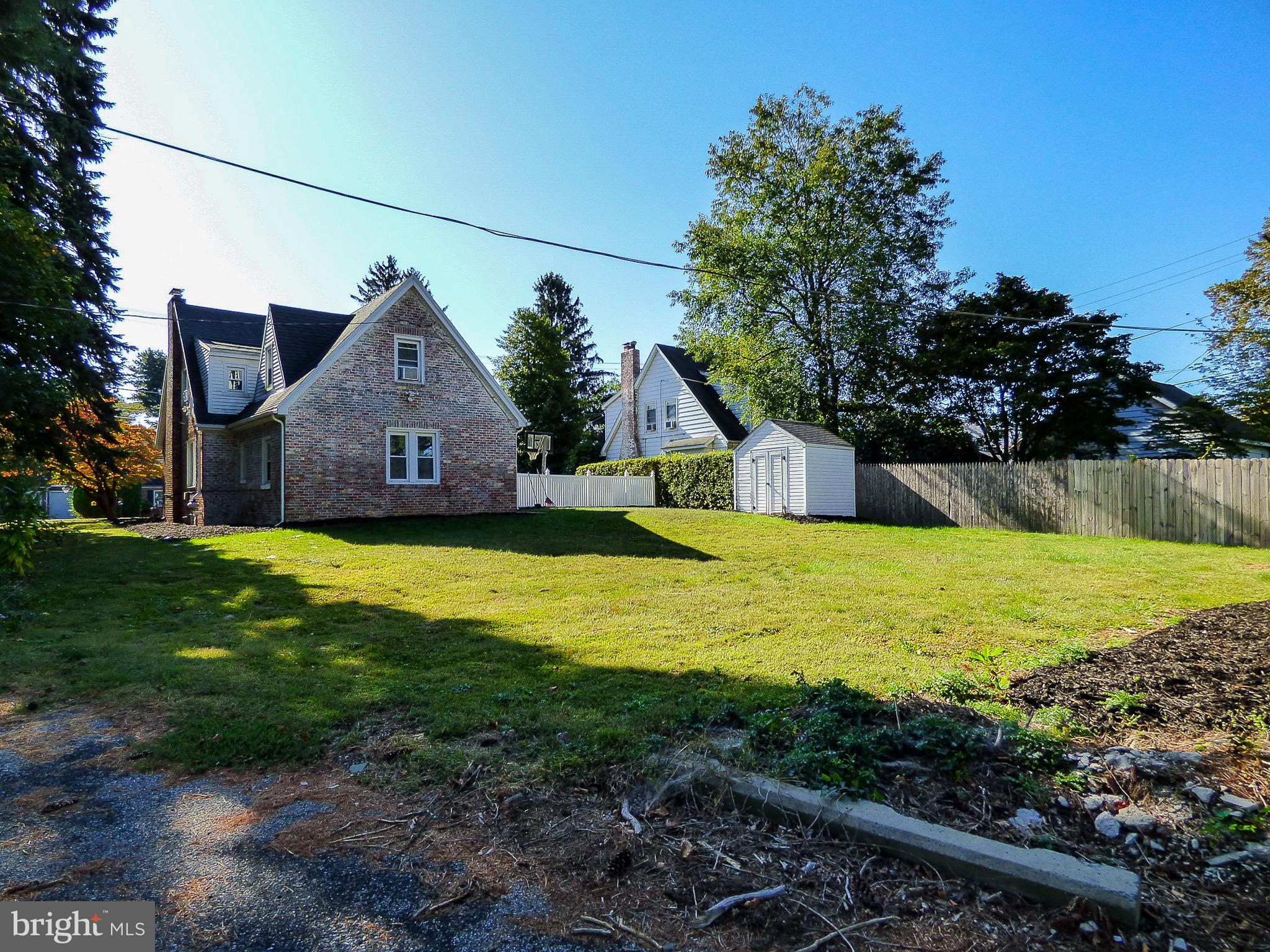477 Hillcrest Road York, PA 17403 - Photo 5 of 45