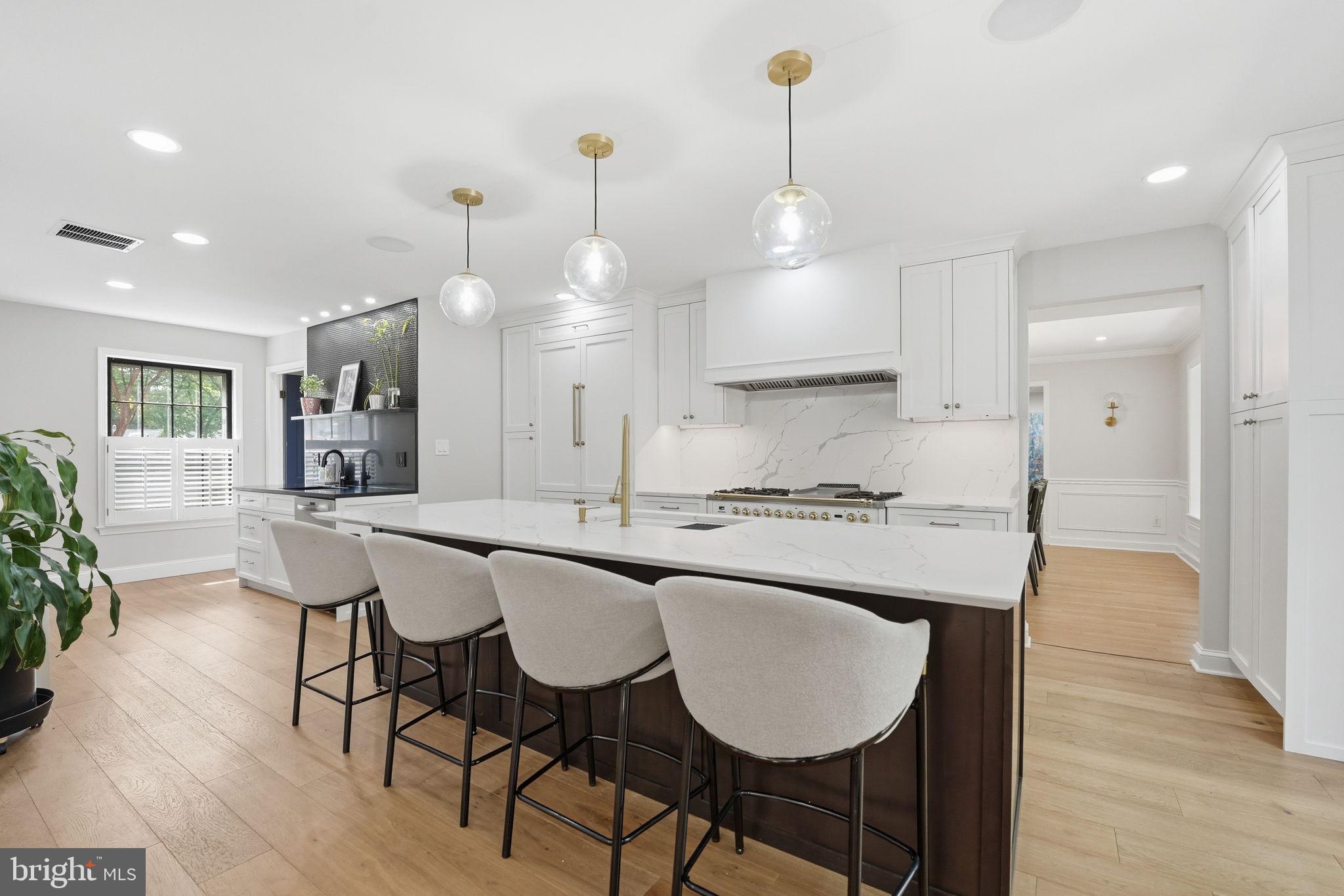 969 Spencer Road McLean, VA 22102 - Photo 3 of 56 Kitchen with beautiful island