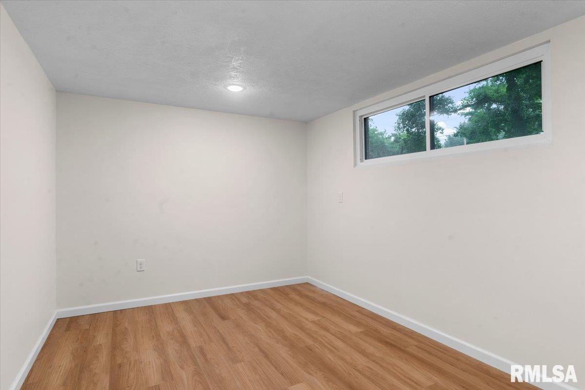 66 West Hazel Dell Lane Springfield, IL 62703 - Photo 28 of 39