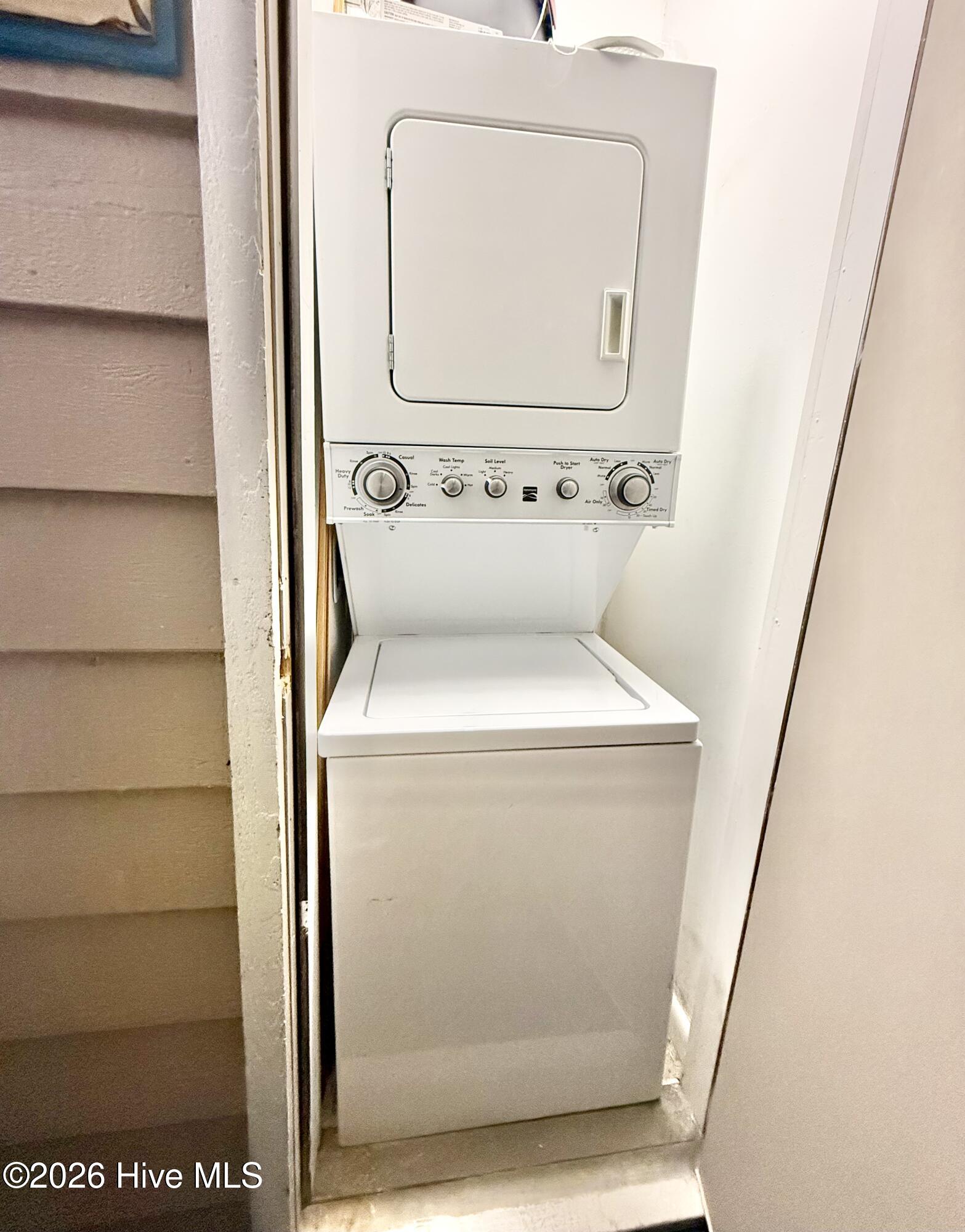 2511 West Fort Macon Road, Unit 211B Atlantic Beach, NC 28512 - Photo 21 of 38 Washer/dryer