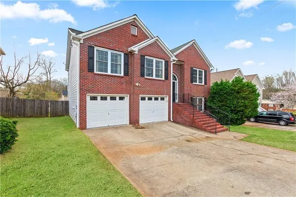 $2,950 | 2437 Pondside Place Northeast, Marietta, GA 30062