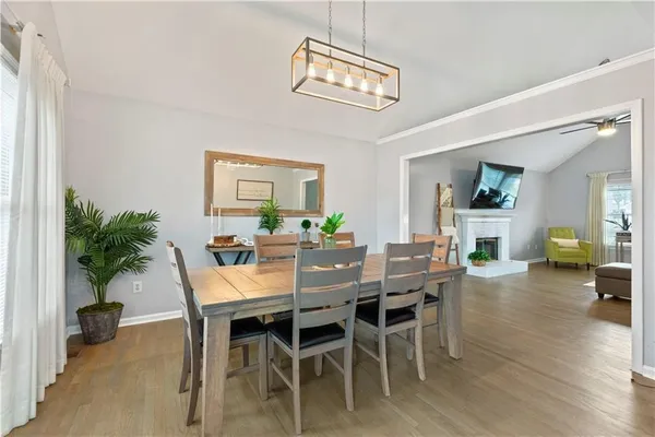 $2,950 | 2437 Pondside Place Northeast, Marietta, GA 30062