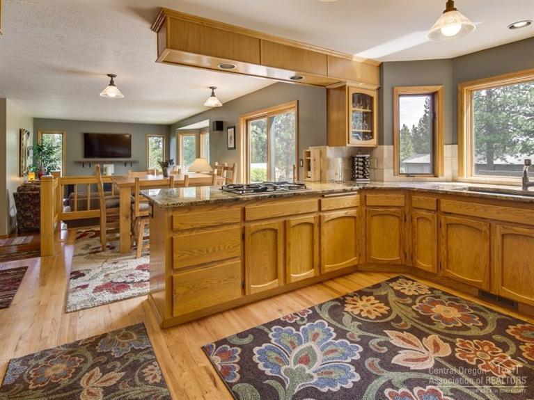 60388 Woodside Loop Bend, OR 97702 - Photo 6 of 25 Additional Photo