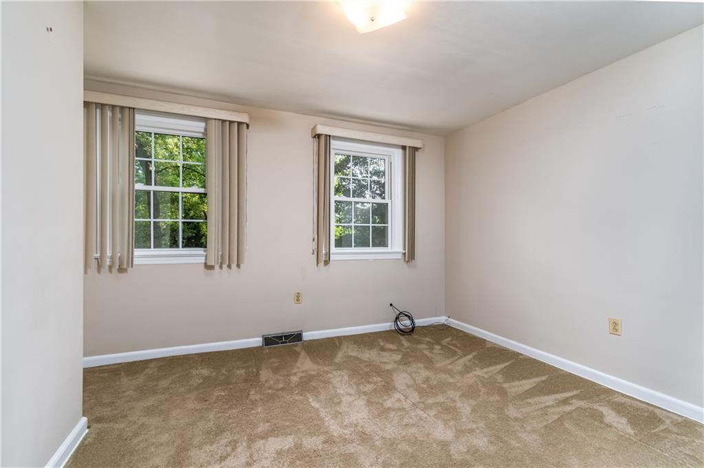 107 Checkerberry Road Baden, PA 15005 - Photo 19 of 24 Gallery Image 19