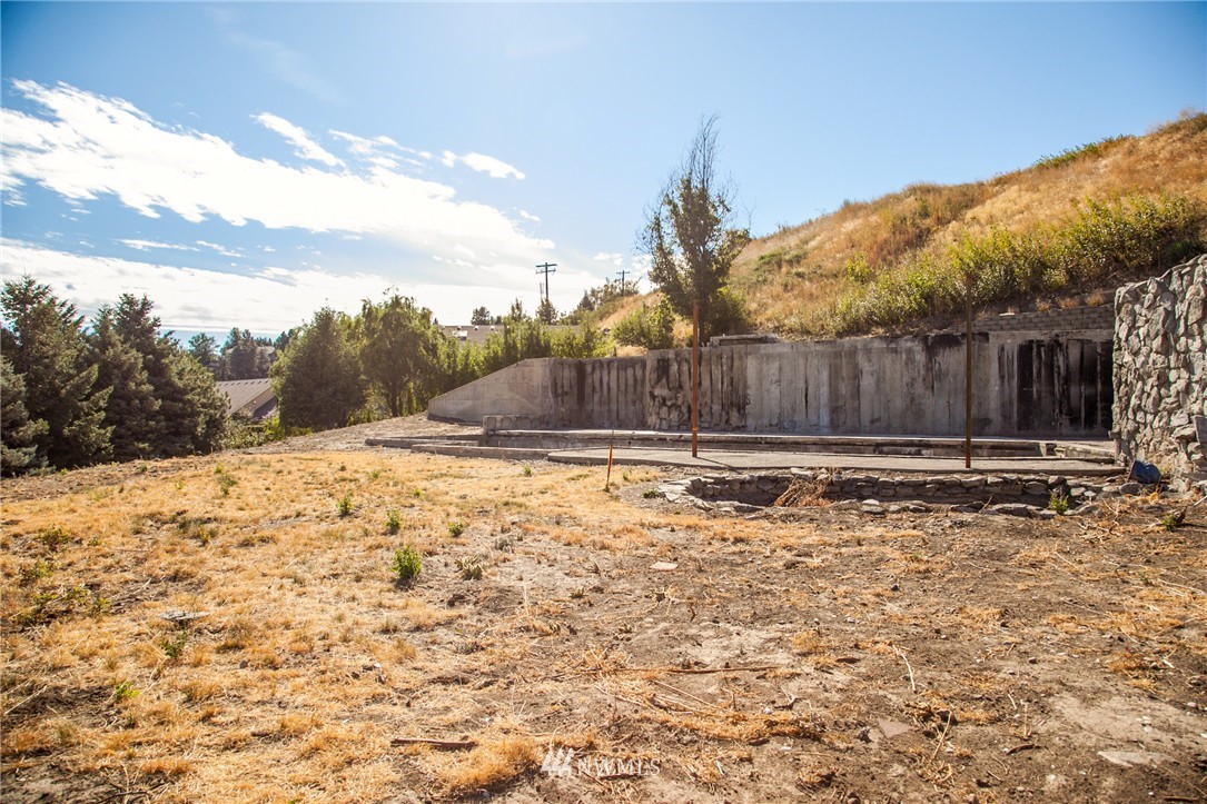 1805 Horselake Road Wenatchee, WA 98801 - Photo 13 of 16 Gallery Image 13