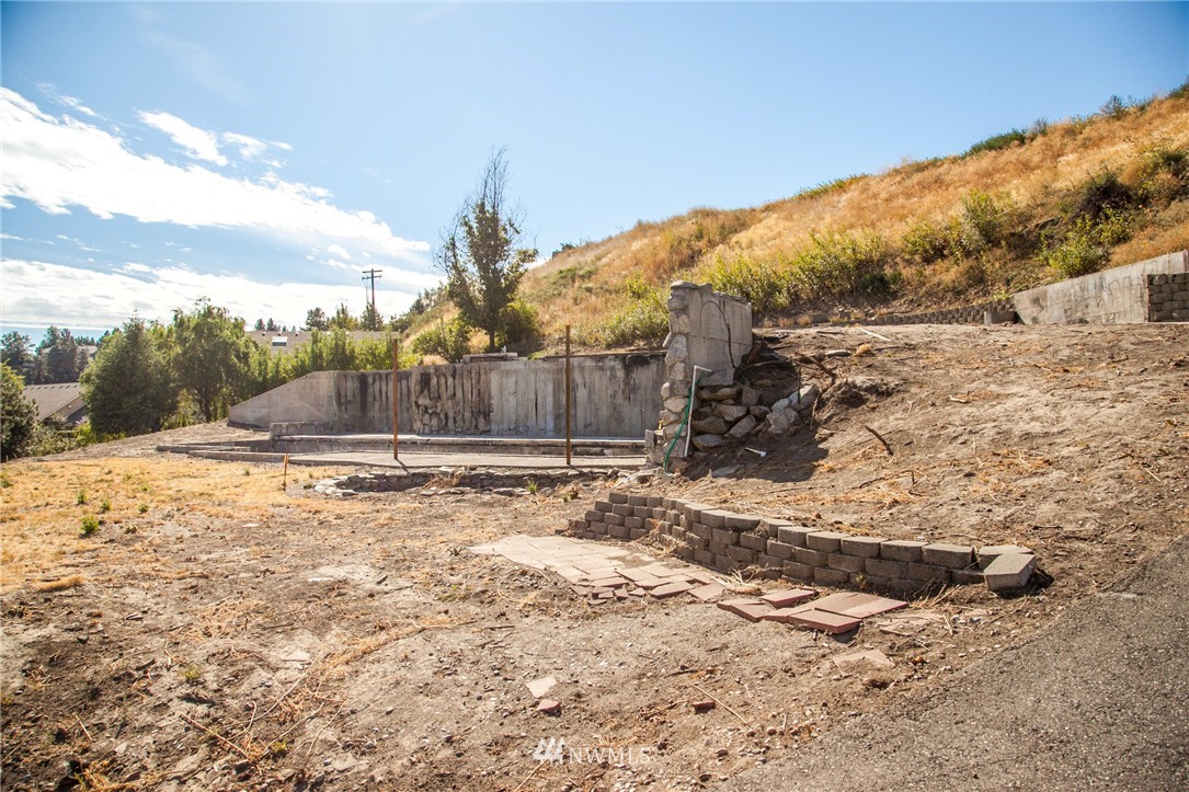 1805 Horselake Road Wenatchee, WA 98801 - Photo 9 of 16 Gallery Image 9