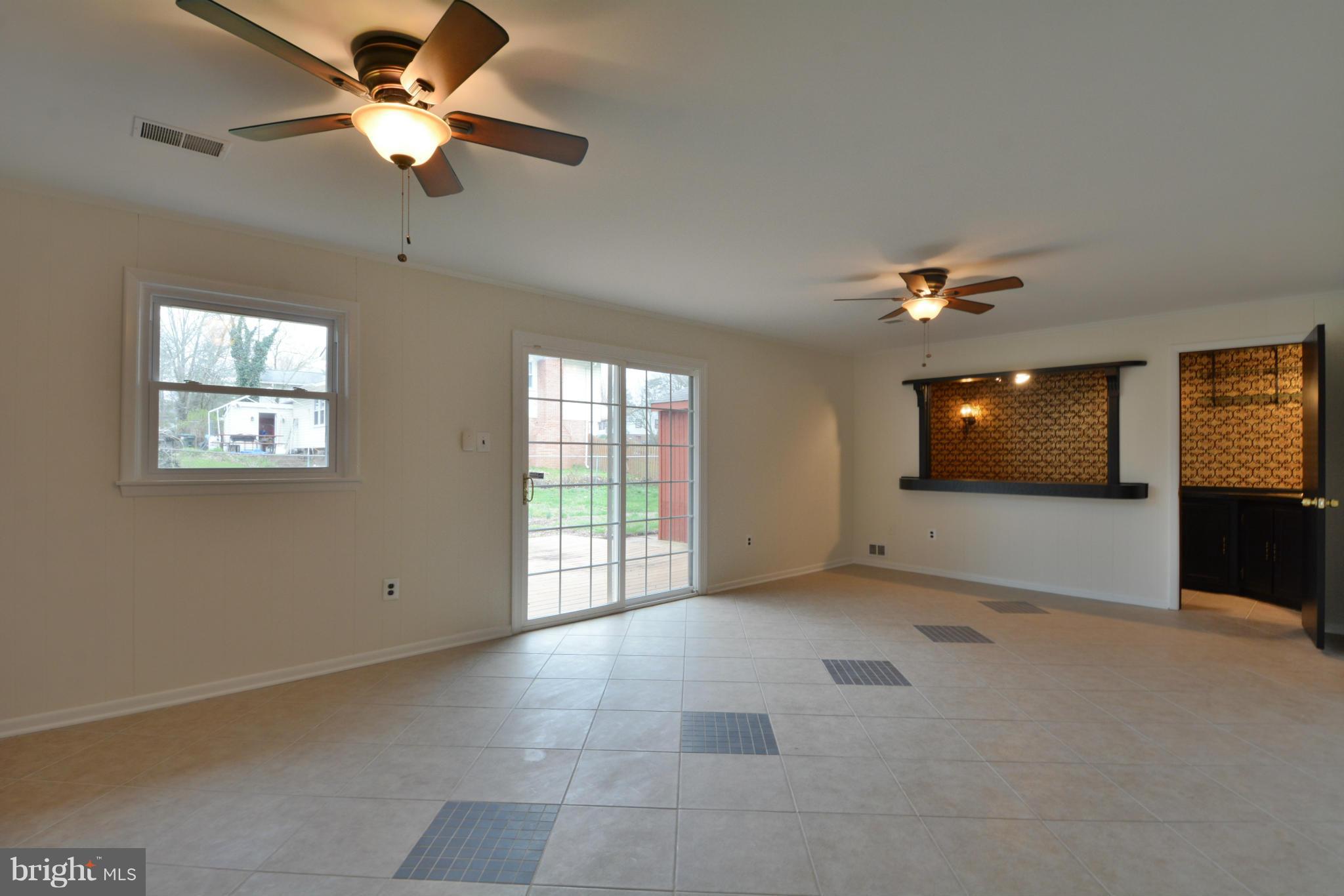7500 Castle Road Manassas, VA 20109 - Photo 24 of 30 Family Room