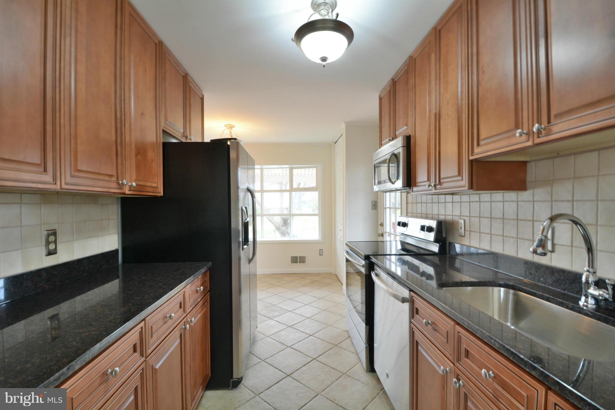 7500 Castle Road Manassas, VA 20109 - Photo 9 of 30 Kitchen