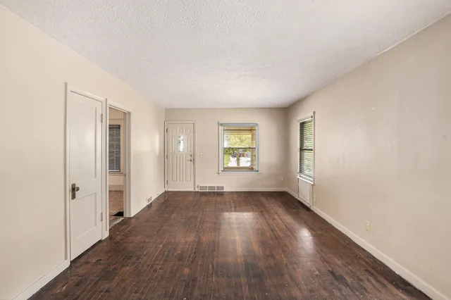 $119,500 | 1346 Eureka Street, Lansing, MI 48912