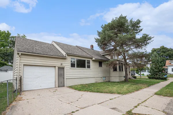 $149,900 | 1346 Eureka Street, Lansing, MI 48912