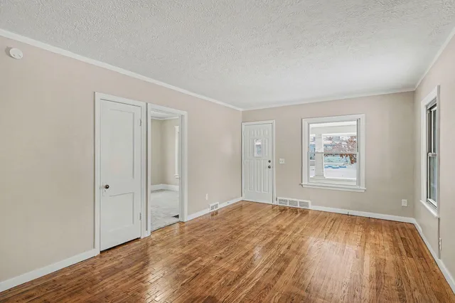 $149,900 | 1346 Eureka Street, Lansing, MI 48912