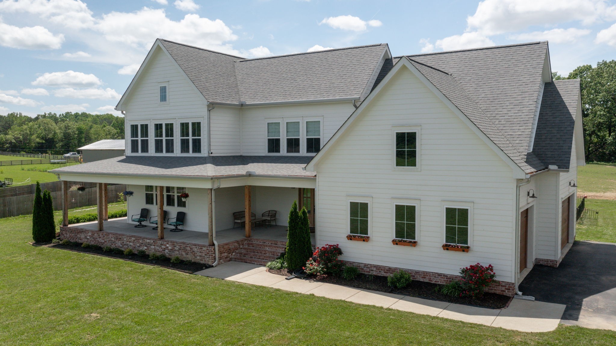548 Buddy Road Burns, TN 37029 - Photo 34 of 47 front view of a house with a yard