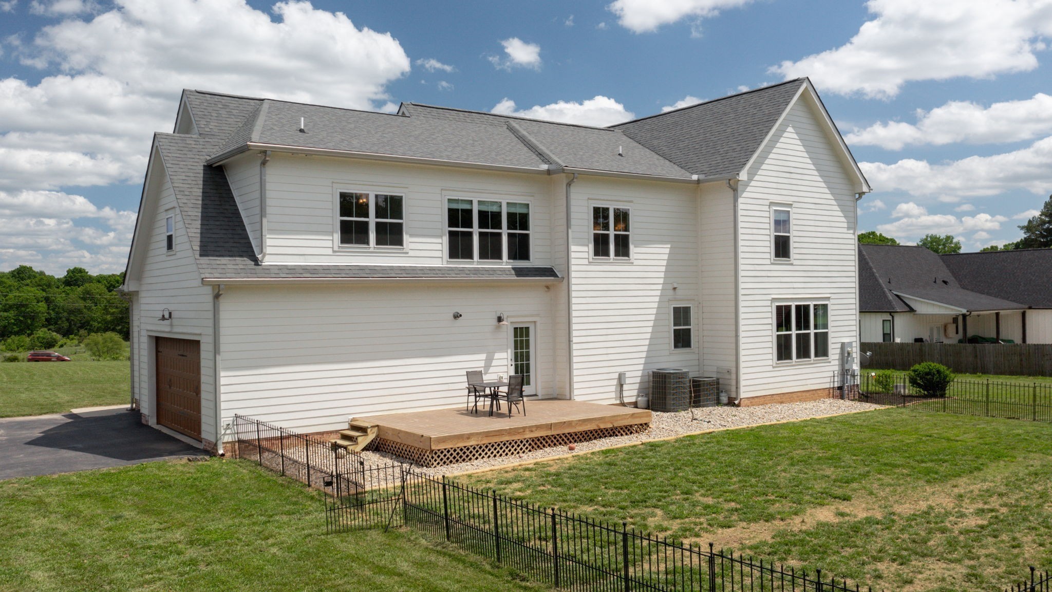 548 Buddy Road Burns, TN 37029 - Photo 37 of 47 a front view of a house with a yard