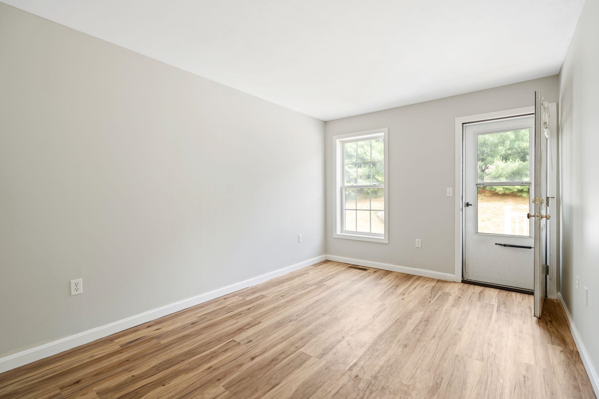 20 Pleasant Street Windham, NH 03087 - Photo 14 of 29