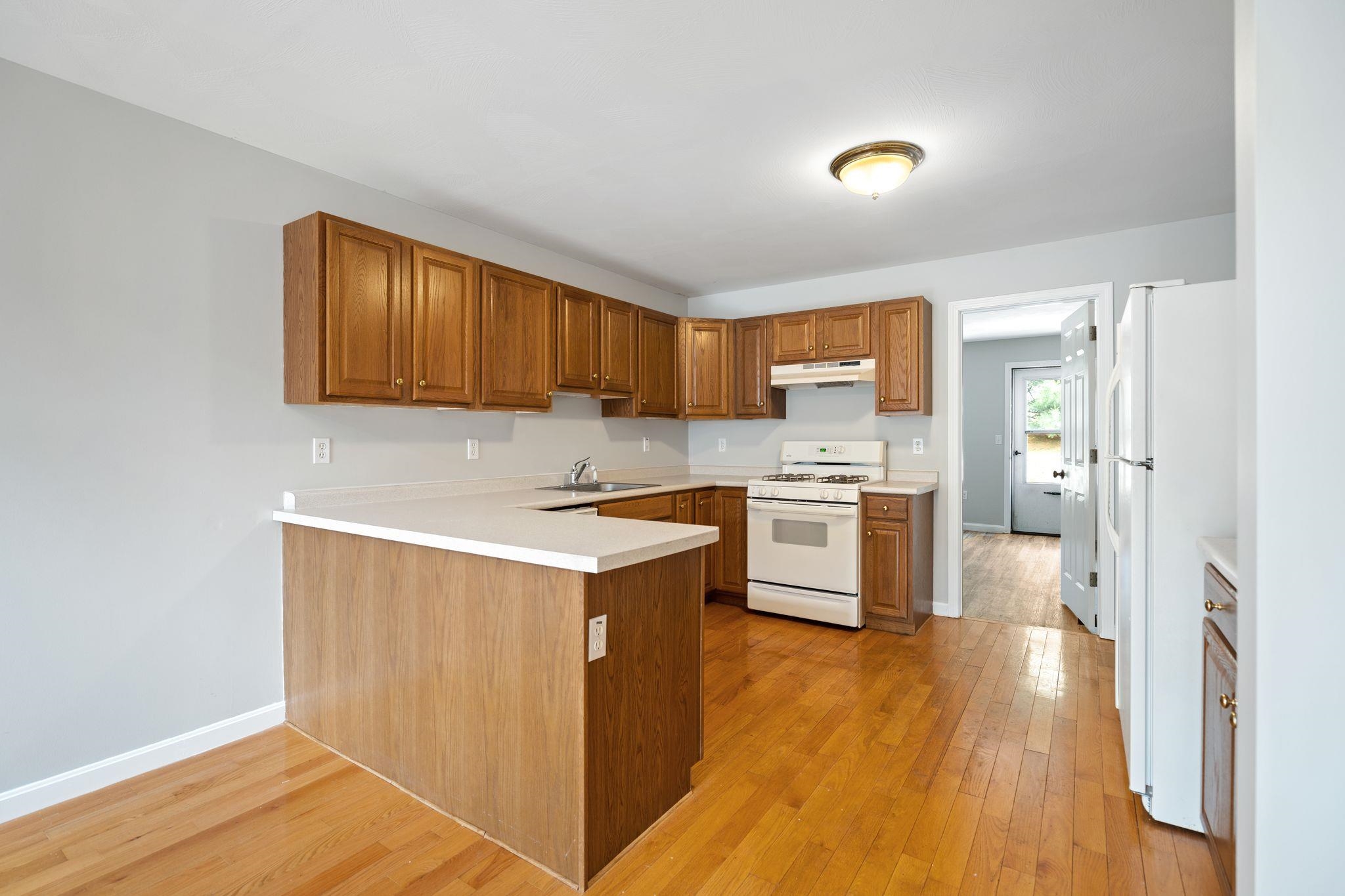 20 Pleasant Street Windham, NH 03087 - Photo 27 of 29