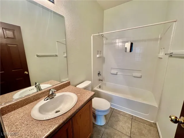 $1,745 | 1324 Sun Village Avenue, Las Vegas, NV 89183