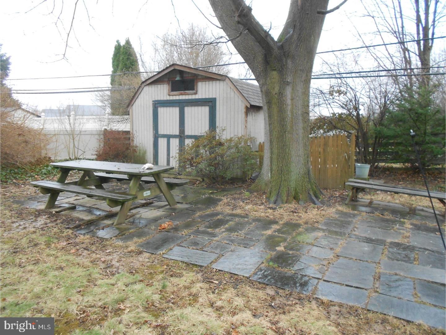 421 Manor Road Hatboro, PA 19040 - Photo 13 of 15 Storage Shed