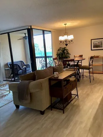 $329,900 | 450 Egret Circle, Unit 9209, Delray Beach, FL 33444