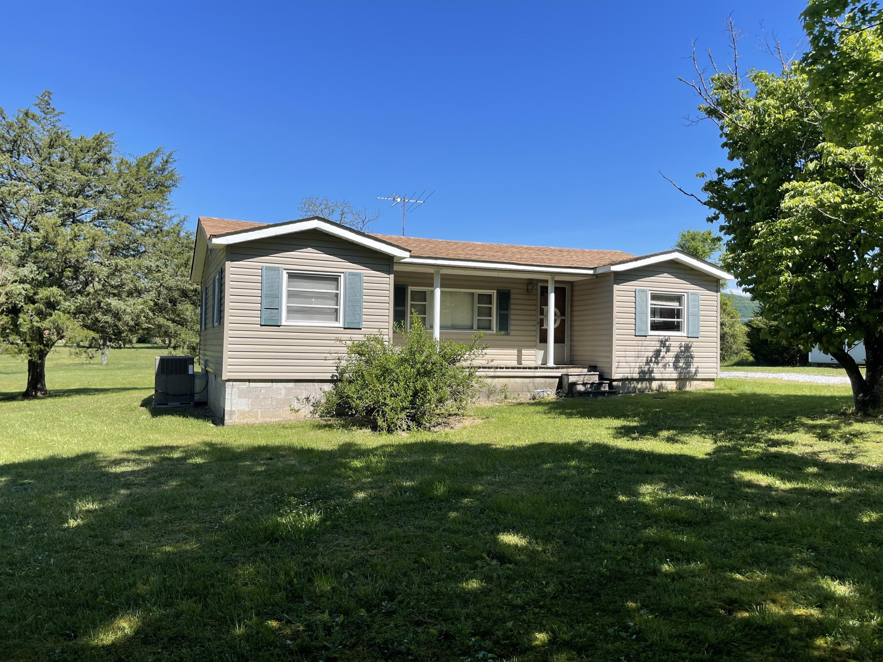 13807 Upper East Valley Road Pikeville, TN 37367 - Photo 1 of 12 D710230E-5E7C-4886-8525-D101D0FBD6E2