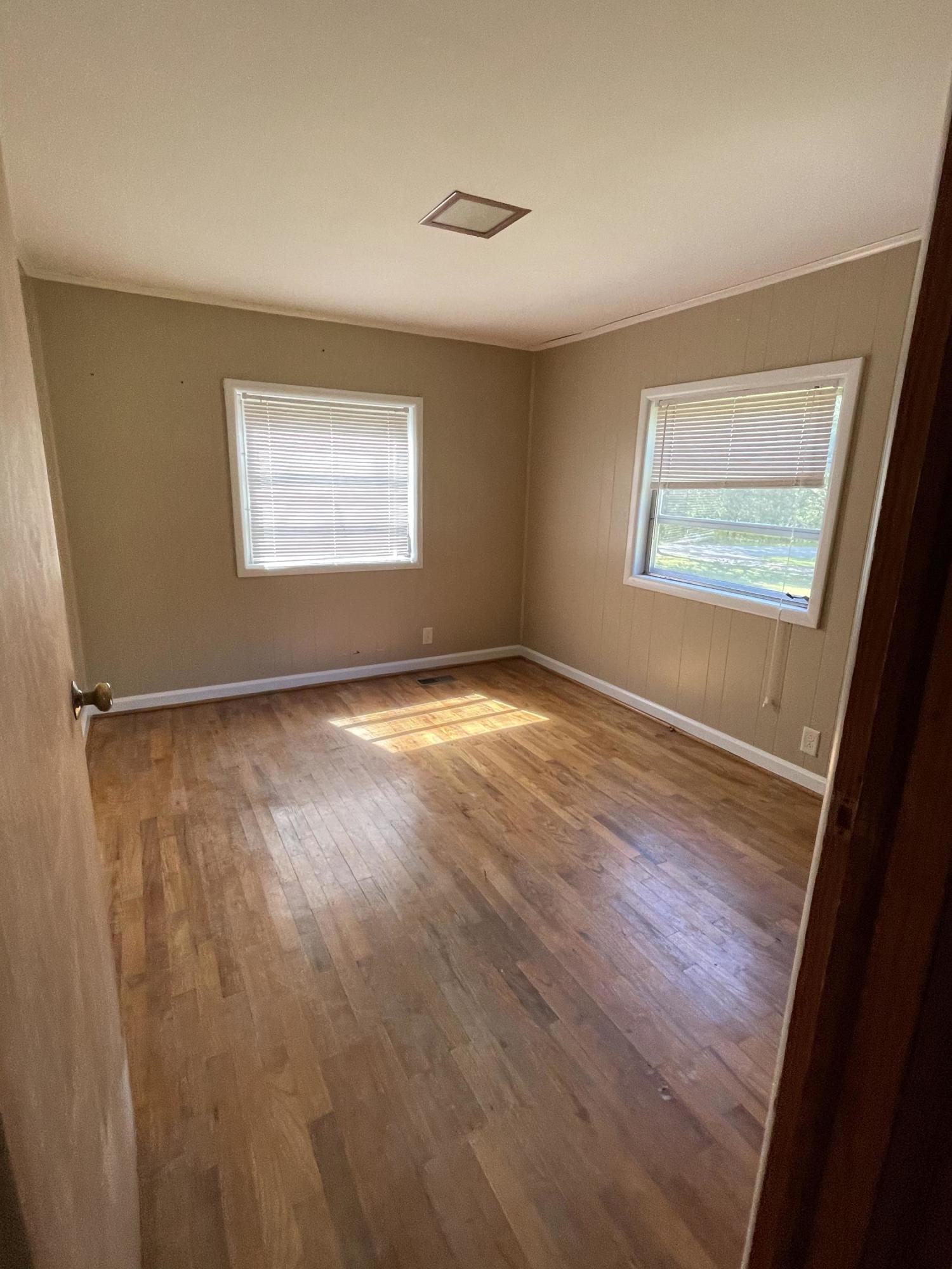 13807 Upper East Valley Road Pikeville, TN 37367 - Photo 8 of 12 29972F69-E498-4A80-B9C8-76571DD11BEF