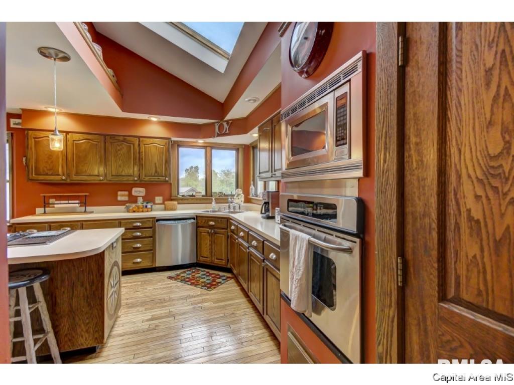 3821 West Bluffs Road Springfield, IL 62711 - Photo 12 of 36