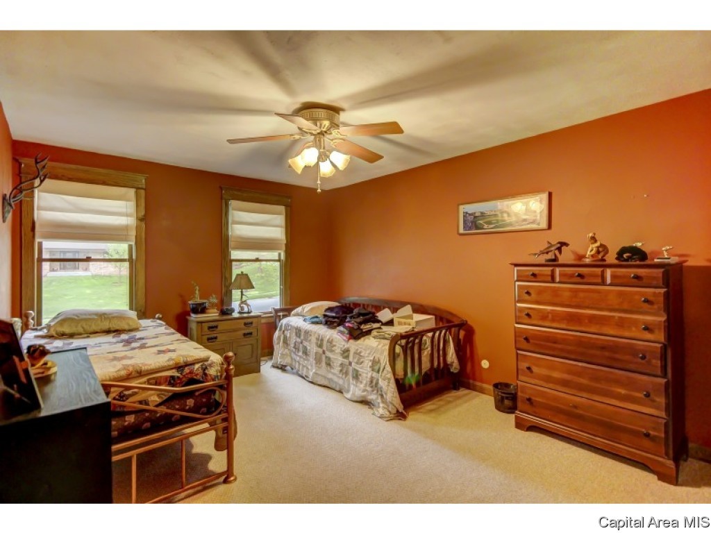 3821 West Bluffs Road Springfield, IL 62711 - Photo 20 of 36