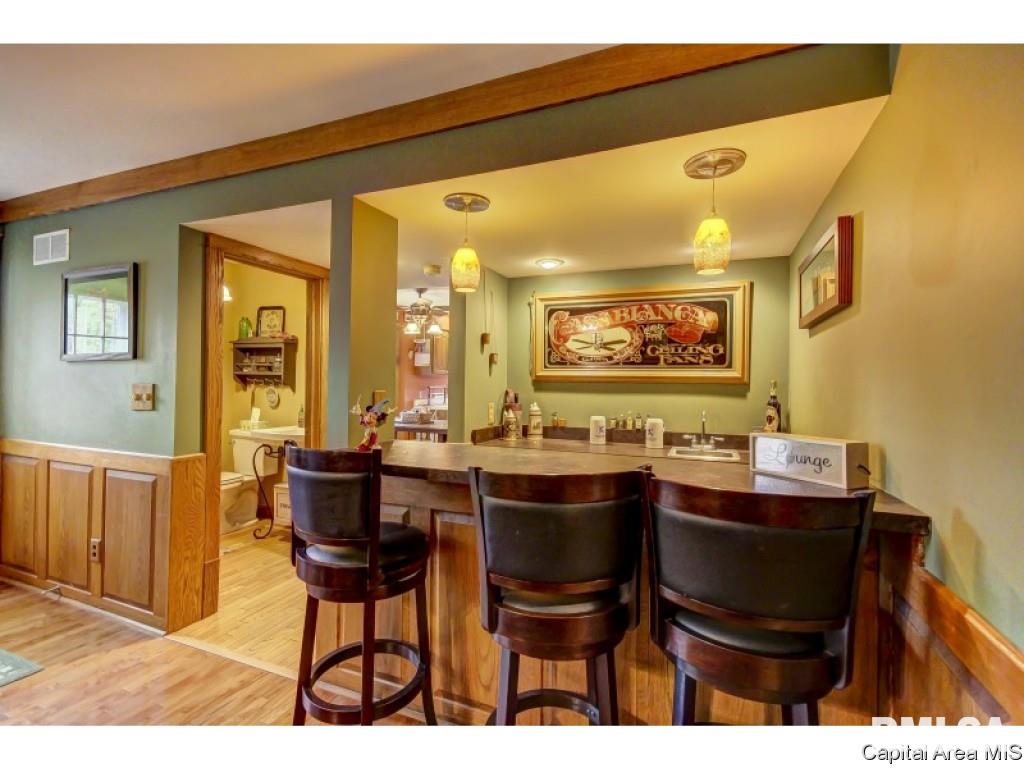 3821 West Bluffs Road Springfield, IL 62711 - Photo 7 of 36