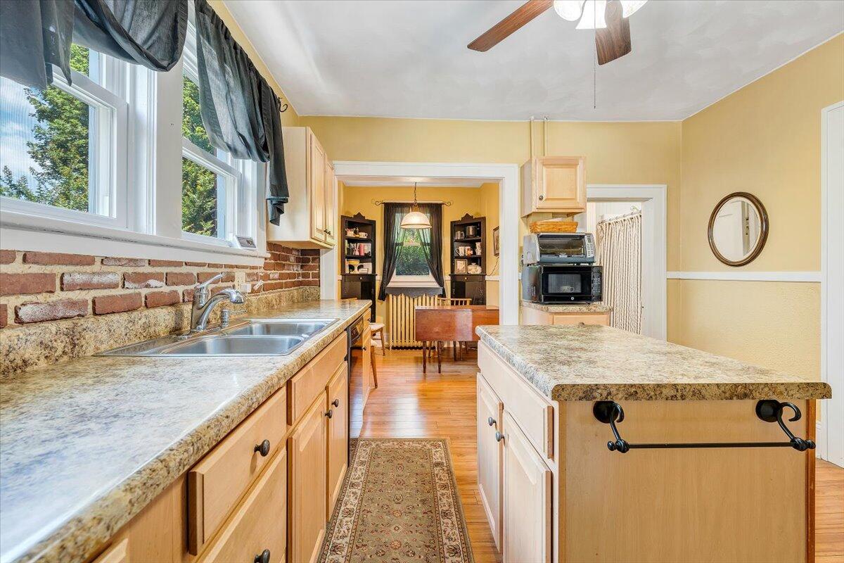 2457 Lofton Road Southwest Roanoke, VA 24015 - Photo 23 of 51 23-MIB08142