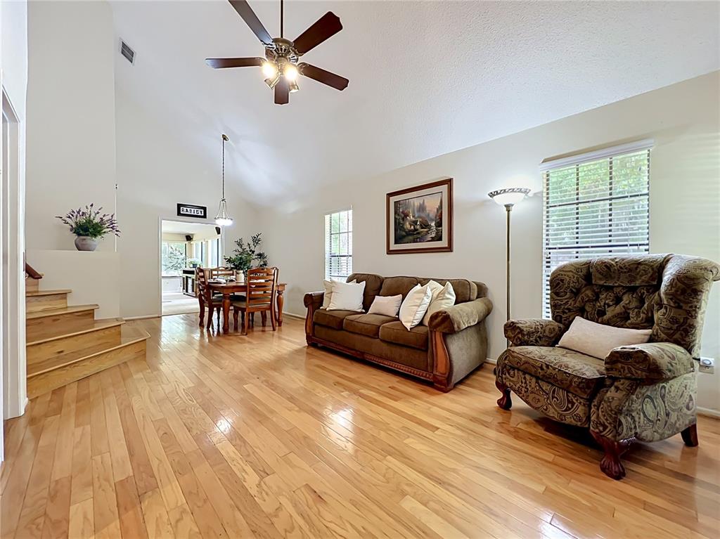 944 Southridge Trail Altamonte Springs, FL 32714 - Photo 4 of 95