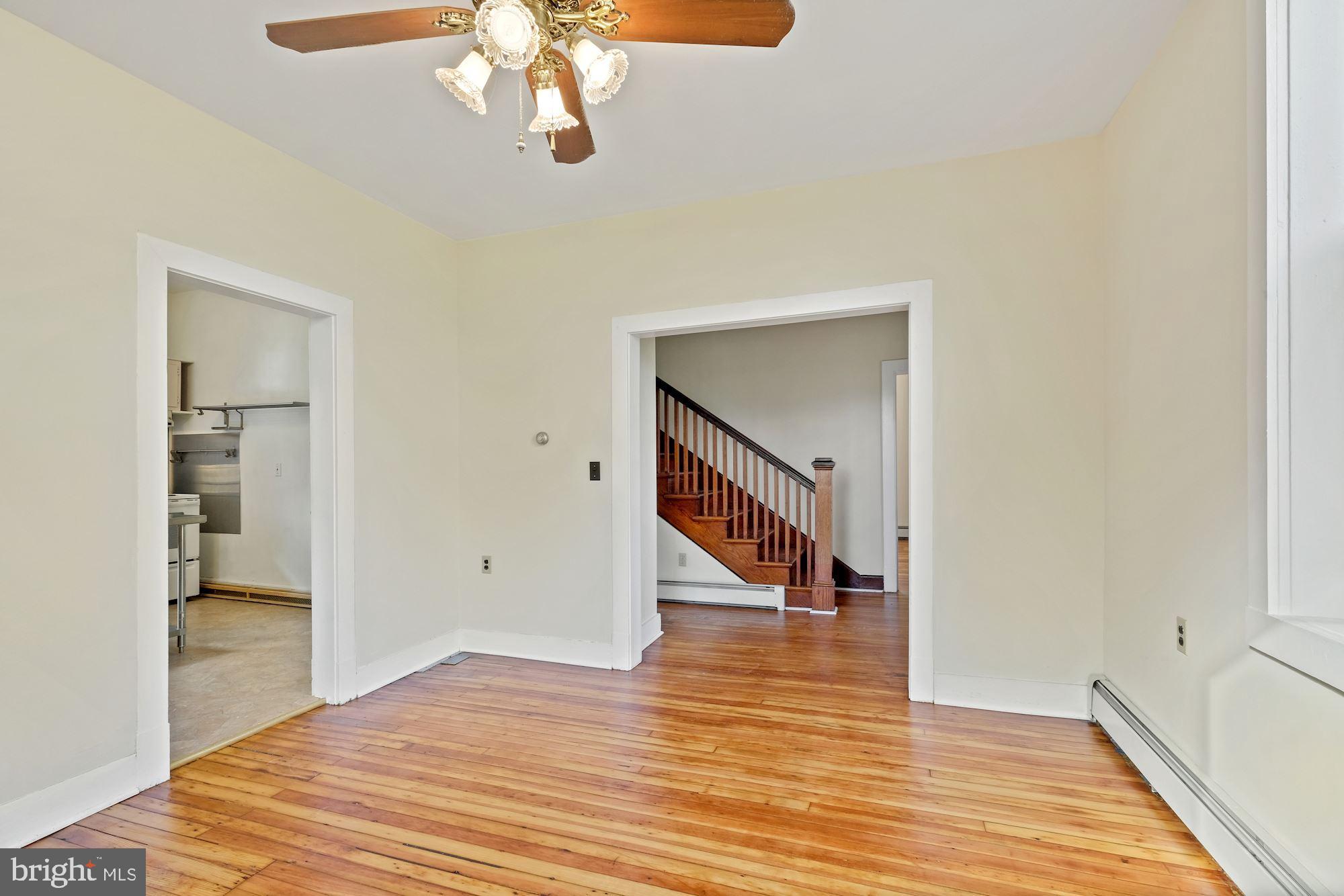 4326 Araby Church Road Frederick, MD 21704 - Photo 17 of 34 Dining room