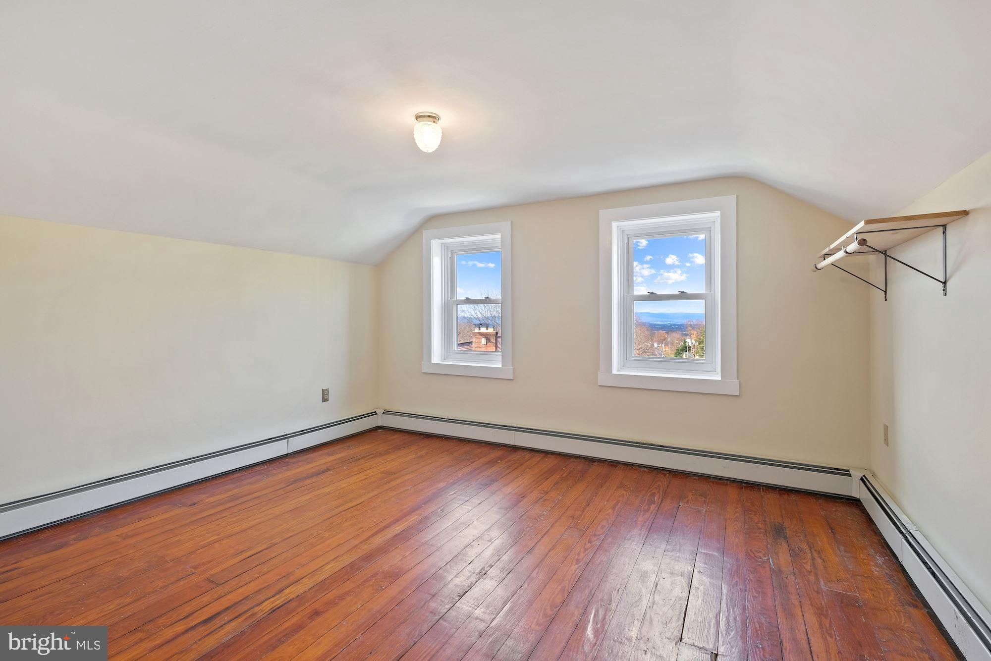 4326 Araby Church Road Frederick, MD 21704 - Photo 21 of 34 Upstairs Second Bedroom