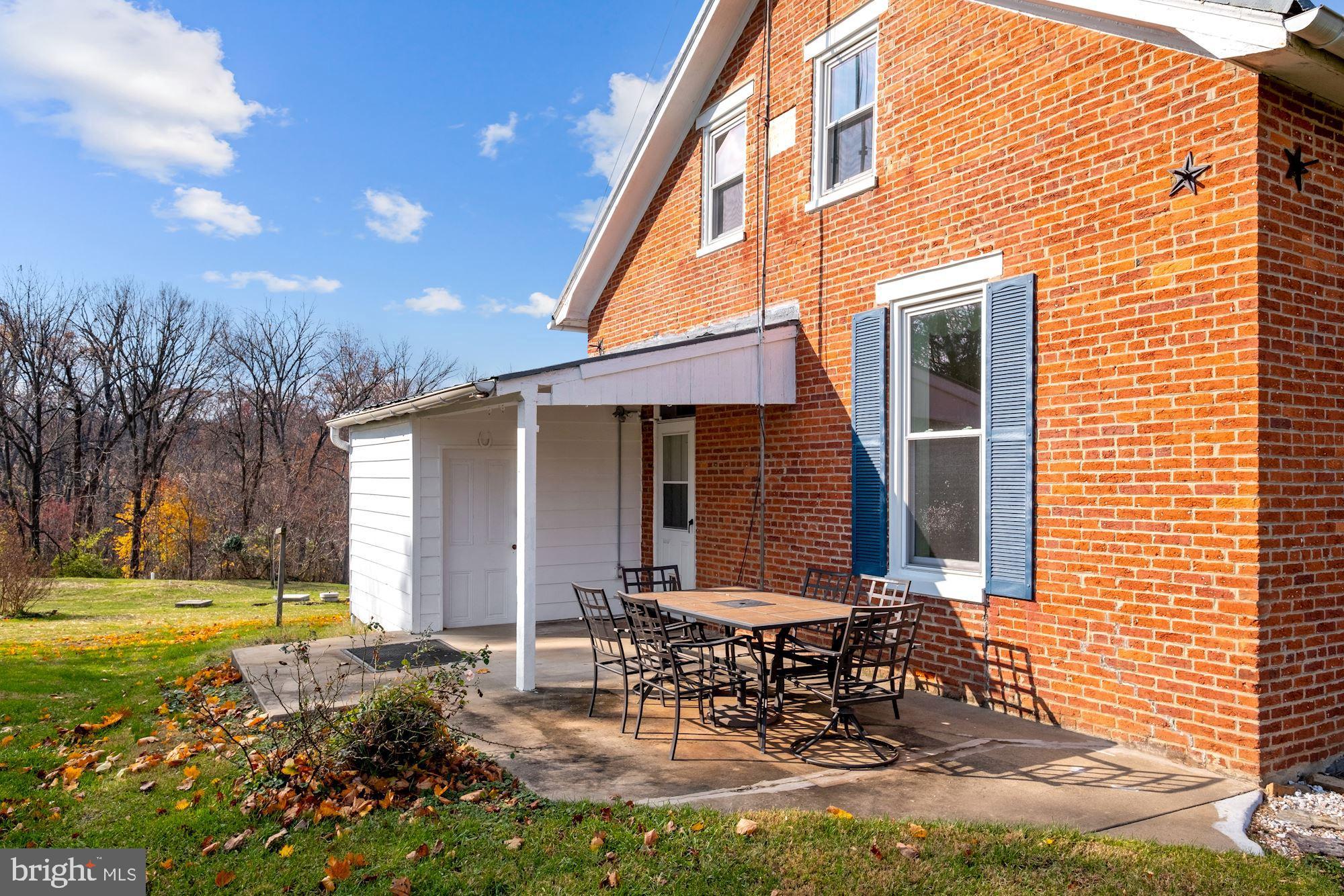 4326 Araby Church Road Frederick, MD 21704 - Photo 4 of 34 Side patio