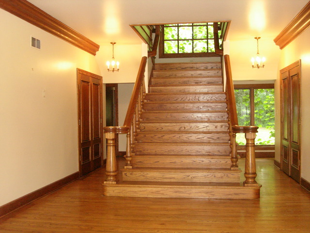 149 Algonquin Road Zion, IL 60099 - Photo 3 of 25 a view of entryway and hall with wooden floor